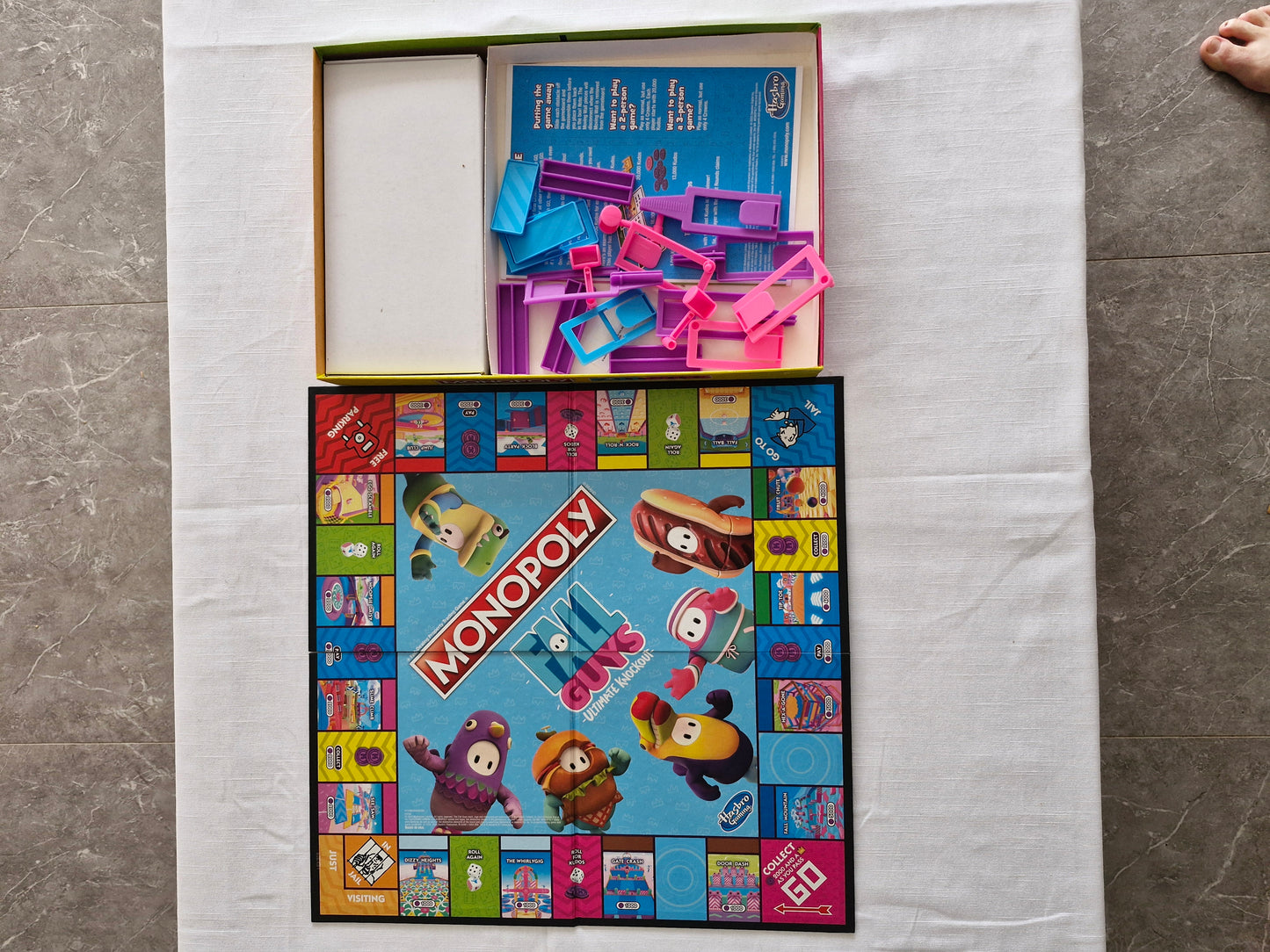 Hasbro Monopoly: Fall Guys Ultimate Knockout Edition Board Game (2022, Interactive Obstacles, Complete)