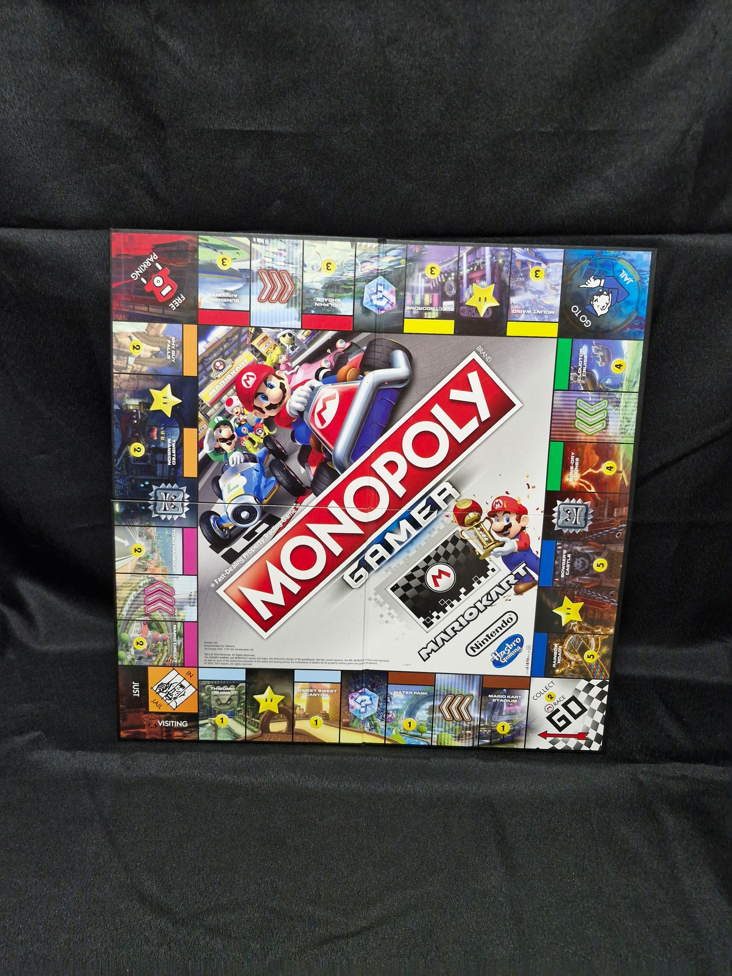 Monopoly Gamer: Mario Kart Edition Board Game – Nintendo & Hasbro Gaming