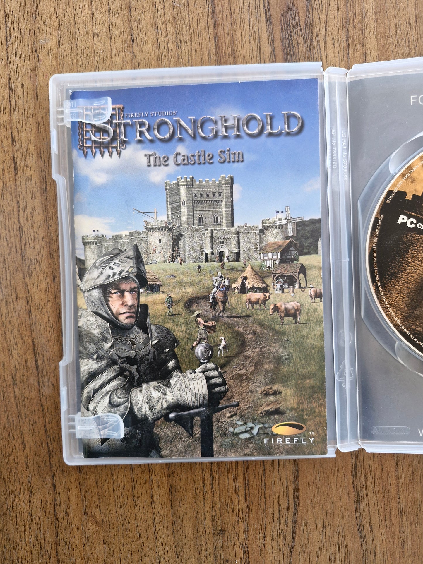 Stronghold PC CD-ROM (2001) – Firefly Studios Castle Strategy Game