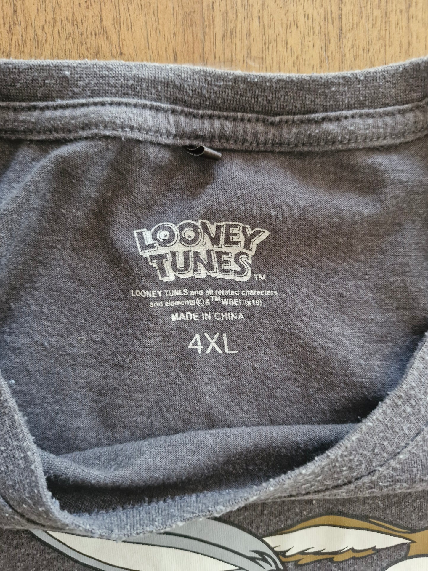 Looney Tunes Characters T-Shirt | Classic Cartoon Tee | Size 4XL