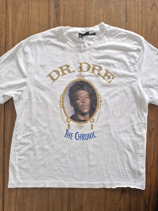Dr. Dre “The Chronic” Graphic Tee – White Hip-Hop Album Shirt (2XL)