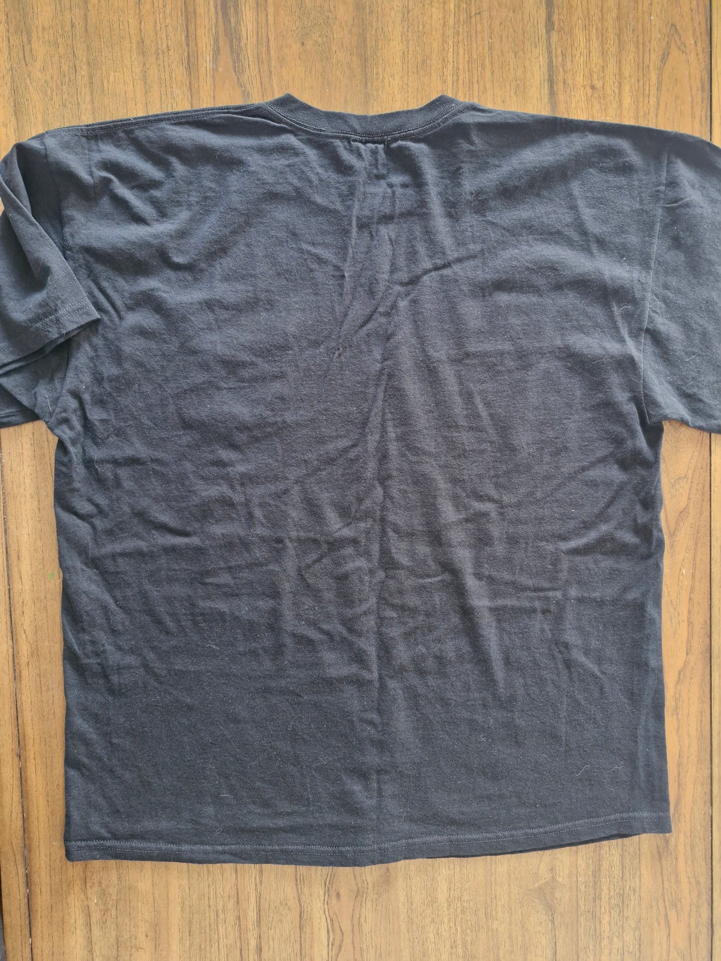 Borgata – Black Pocket T-Shirt with Gold Paisley Print – Size XL (Streetwear)