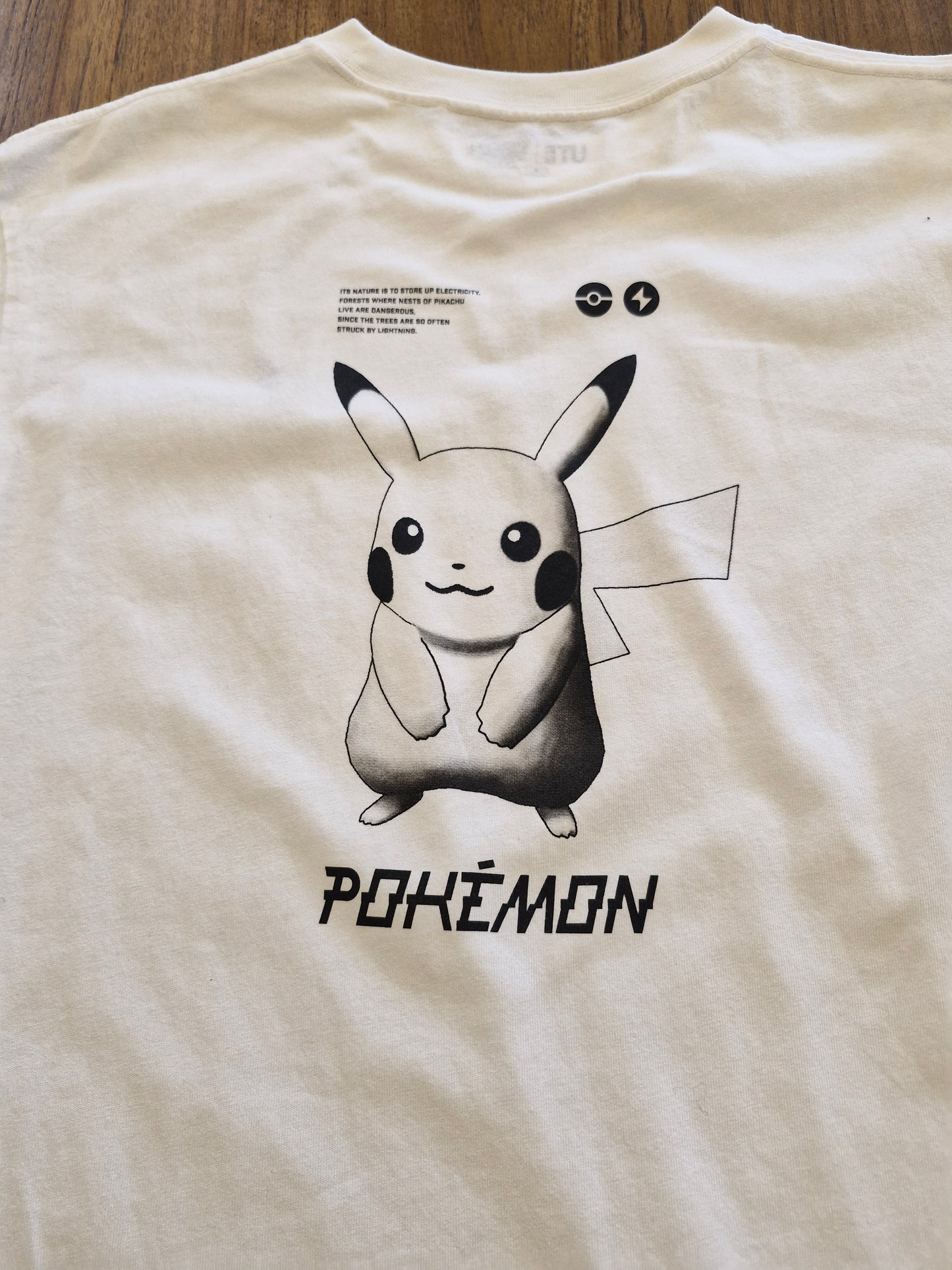 Pokémon Pikachu Graphic T-Shirt – Medium White