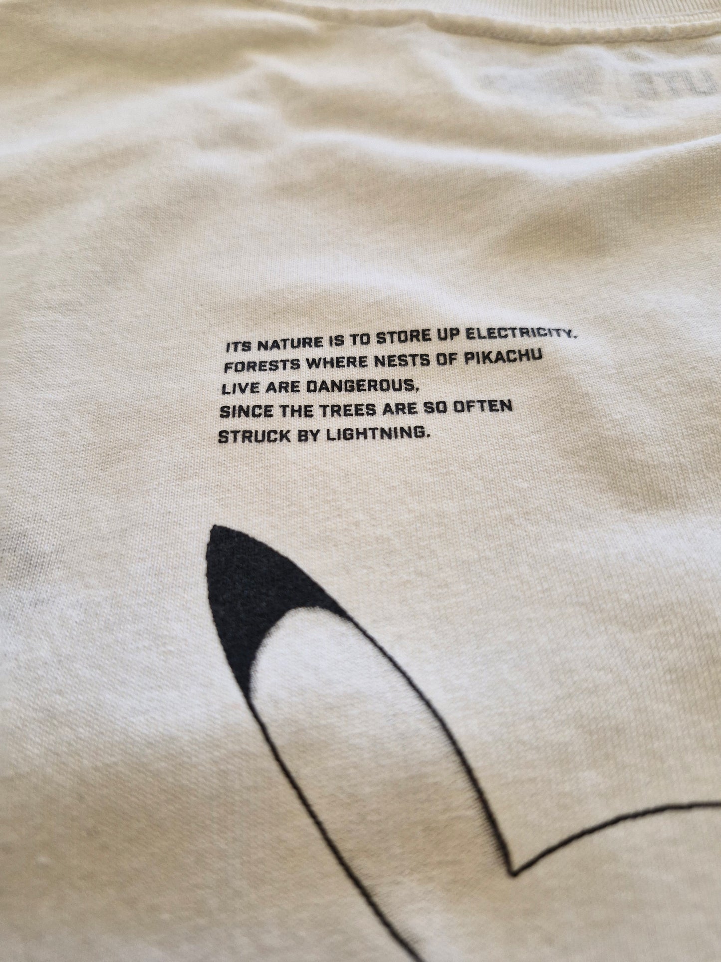 Pokémon Pikachu Graphic T-Shirt – Medium White