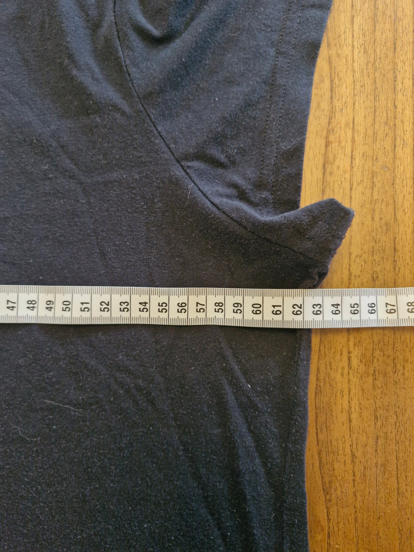 Sesame Street “Happy Christmas” T-Shirt – Size 26 (Black)