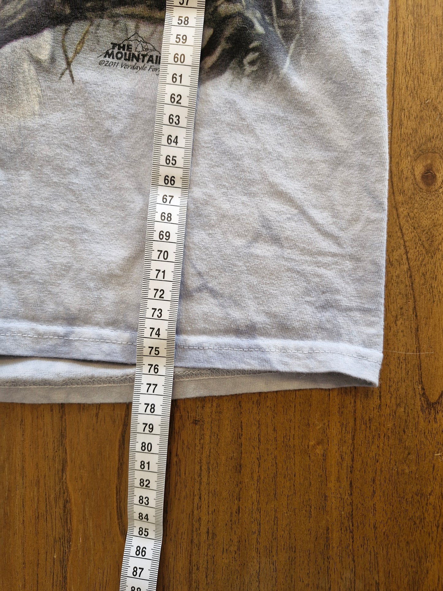 The Mountain Bald Eagle Graphic T-Shirt – Size L Grey