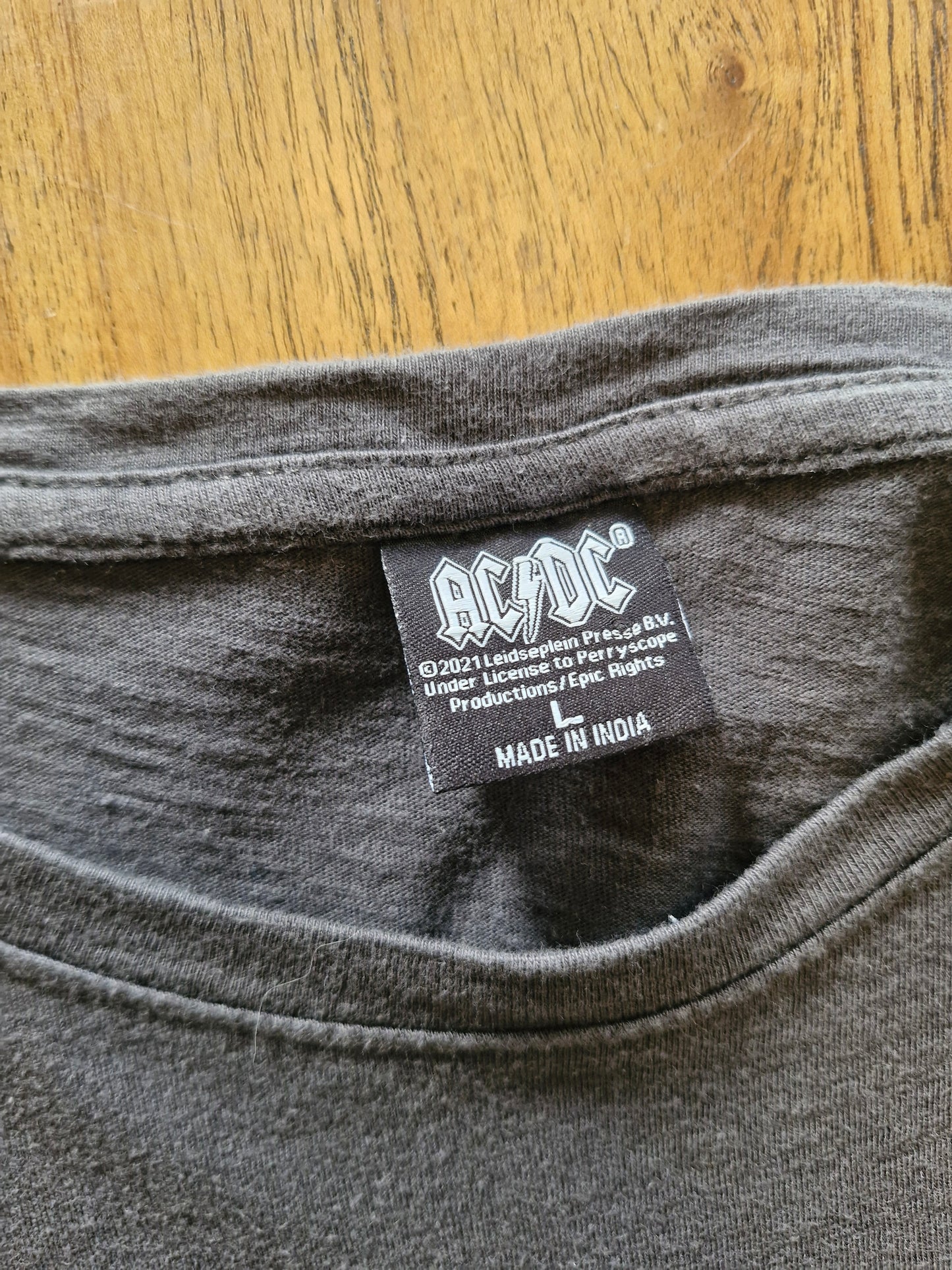 AC/DC Logo T-Shirt – Size L – Charcoal Grey