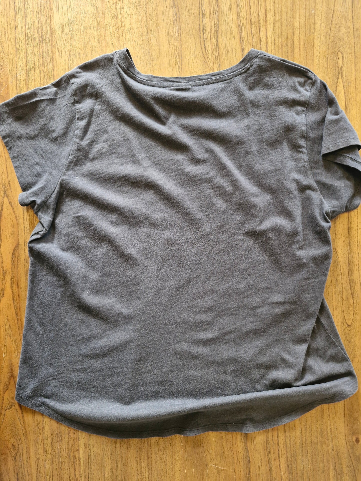 AC/DC Logo T-Shirt – Size L – Charcoal Grey