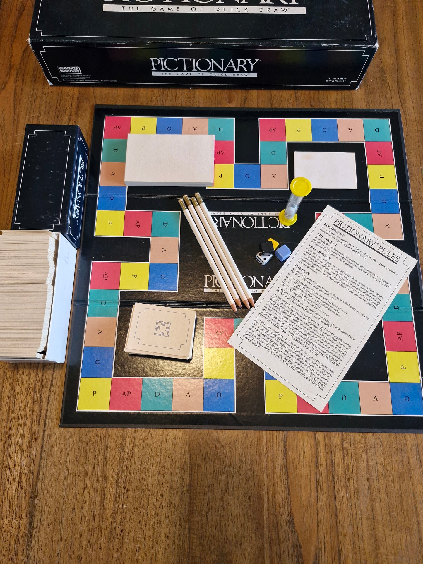 Pictionary Board Game – Vintage Edition – Complete Pre-owned