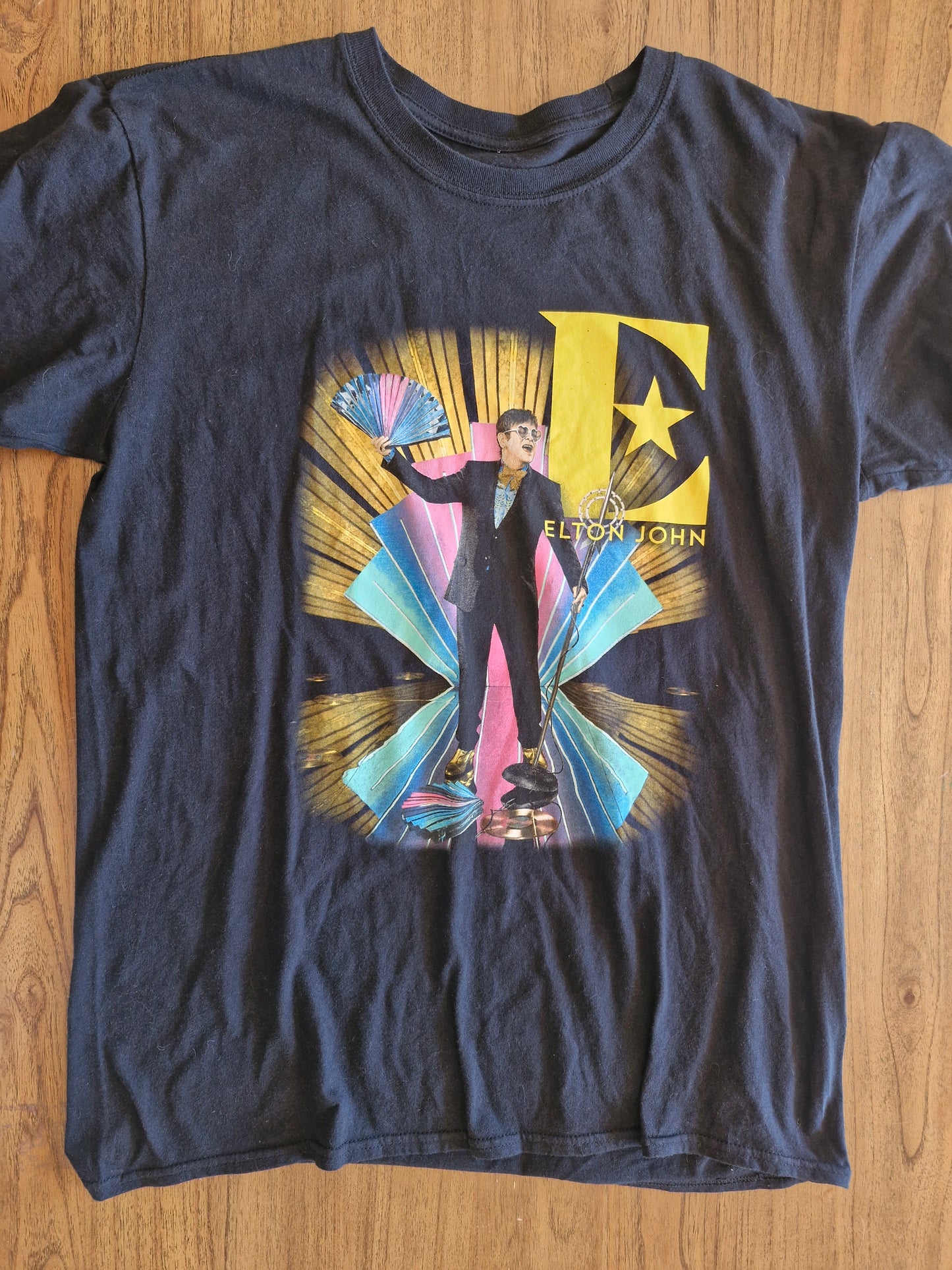 Elton John Farewell Yellow Brick Road Tour T-Shirt – Large Black