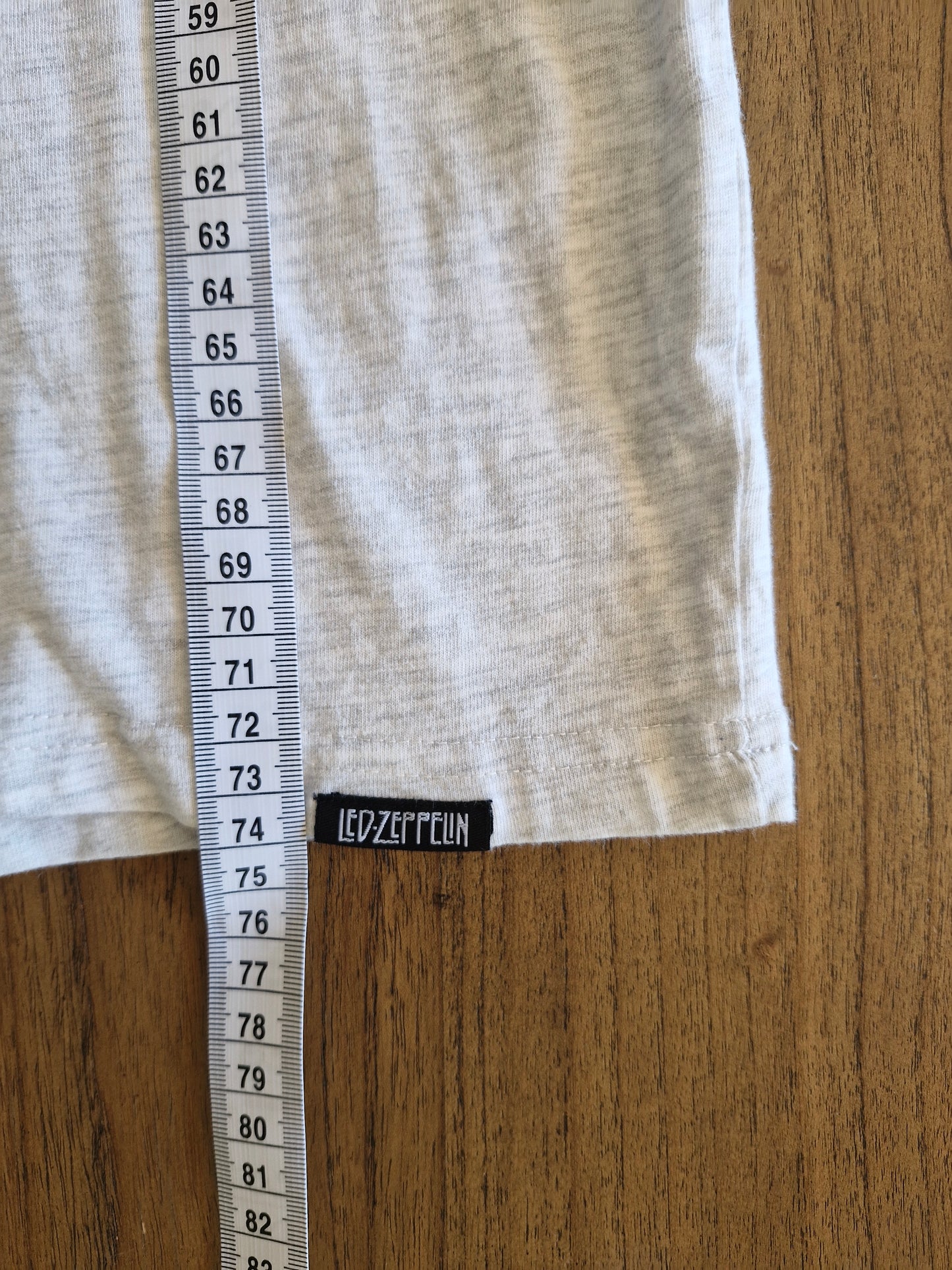 Led Zeppelin 1975 North American Tour T-Shirt – Size L (Light Grey)