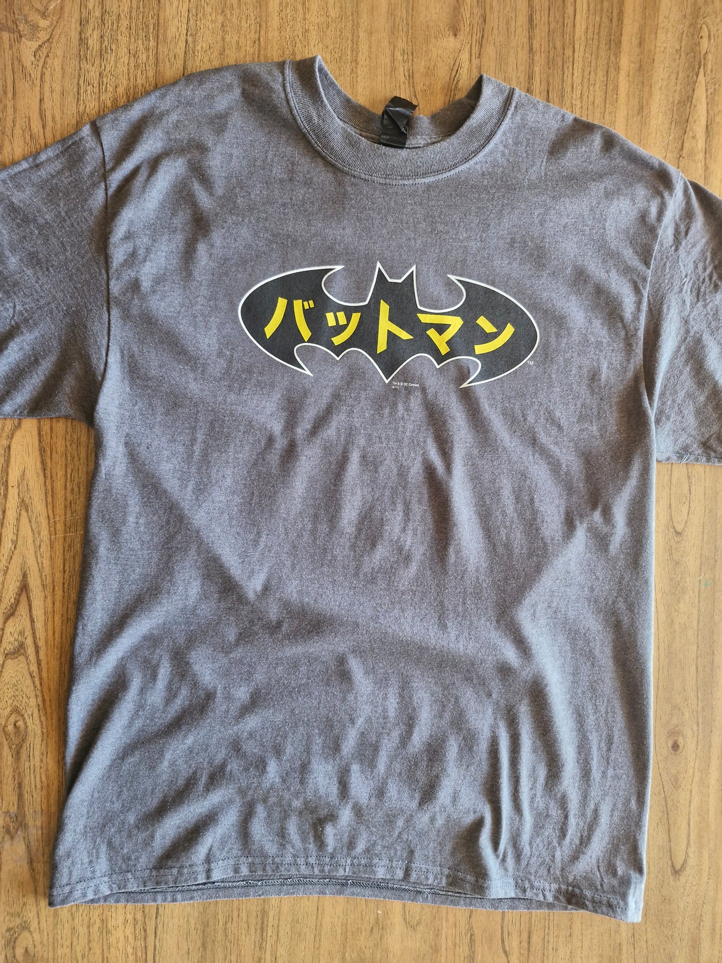 Batman Japanese Logo T-Shirt – Size L Grey
