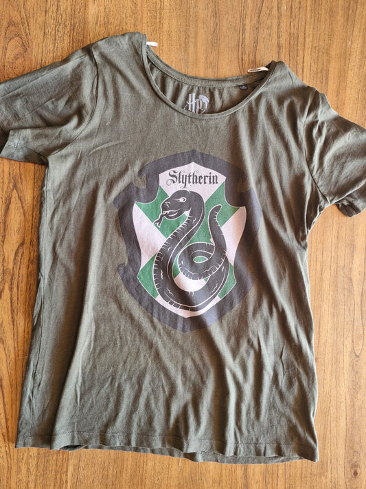 Harry Potter “Slytherin Crest” T-Shirt – Size Small