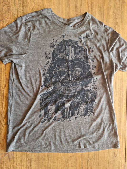 Official Star Wars Darth Vader Graphic Tee – XXL Retro Sci-Fi Shirt