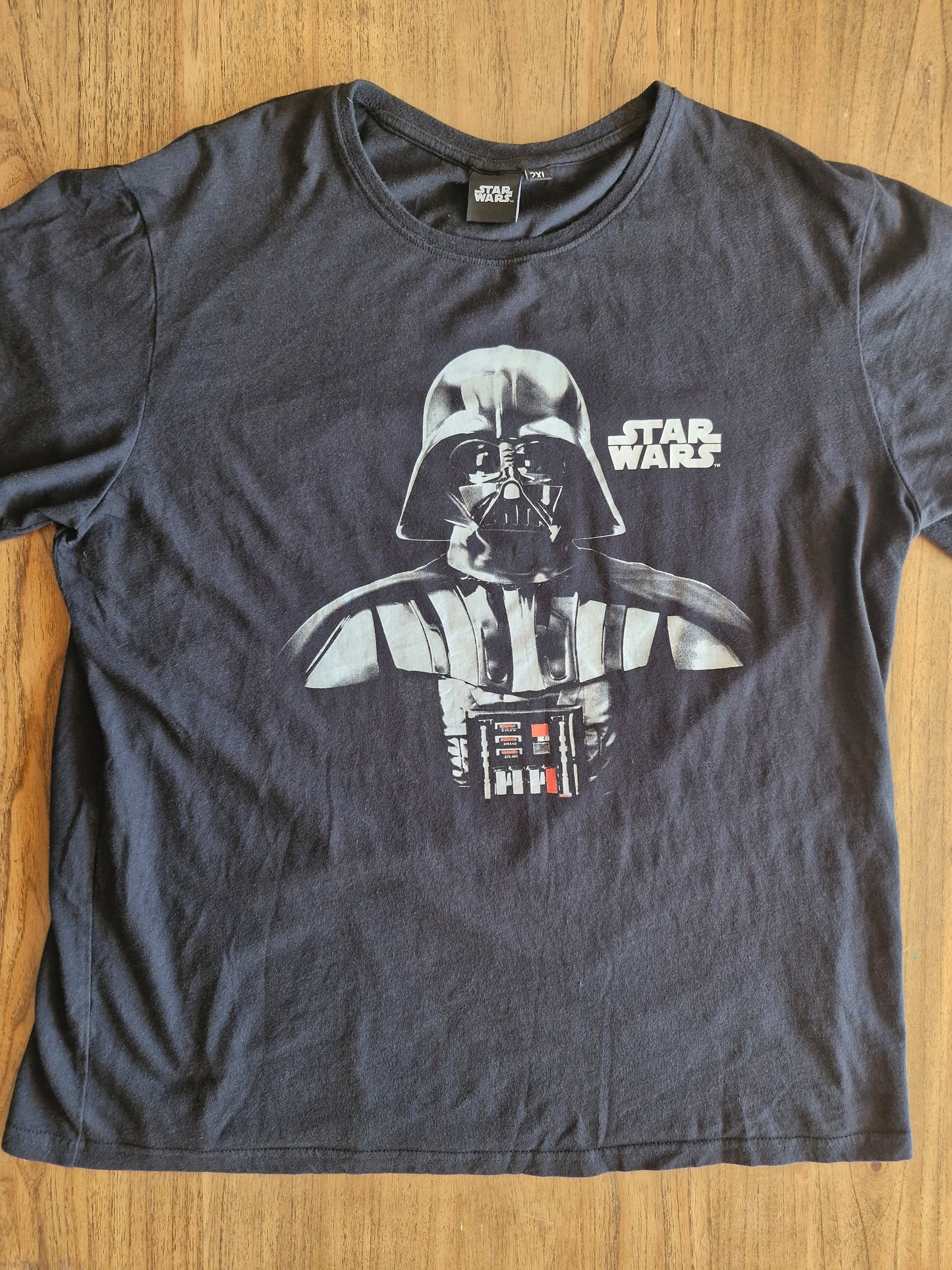 Star Wars Darth Vader Graphic Tee (Size 2XL)