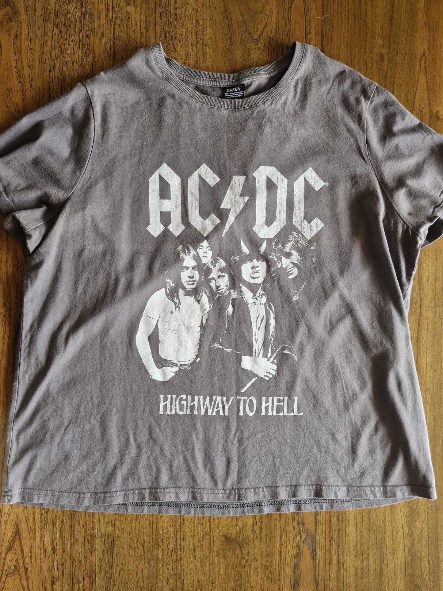 AC/DC Highway to Hell Band Tee – Official Licensed