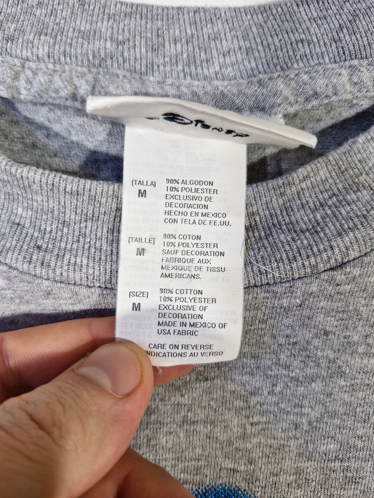 Walt Disney World 2000 Character Graphic Tee – Grey – Size Medium
