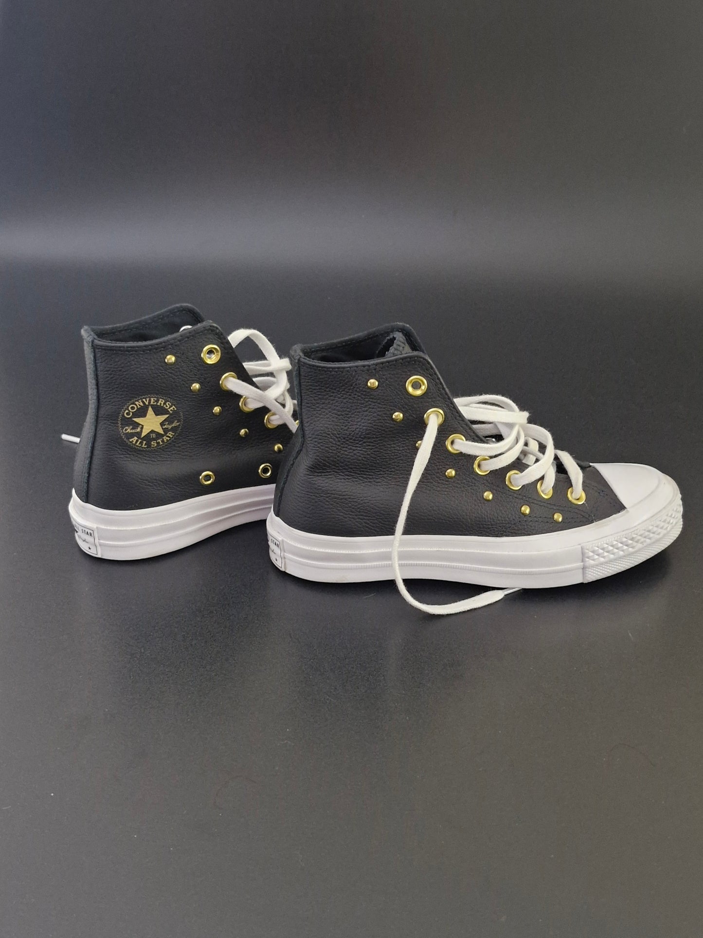 Converse Chuck Taylor All Star Sneakers - Black/White - US 5