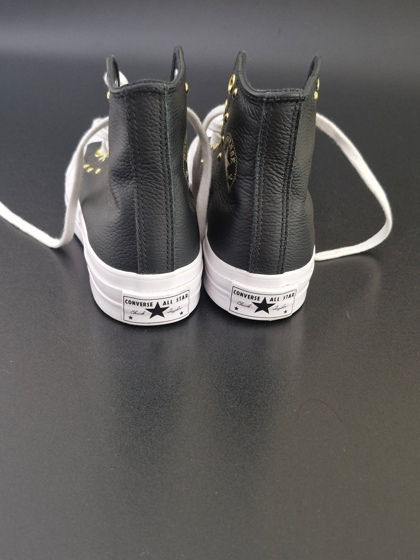 Converse Chuck Taylor All Star Sneakers - Black/White - US 5