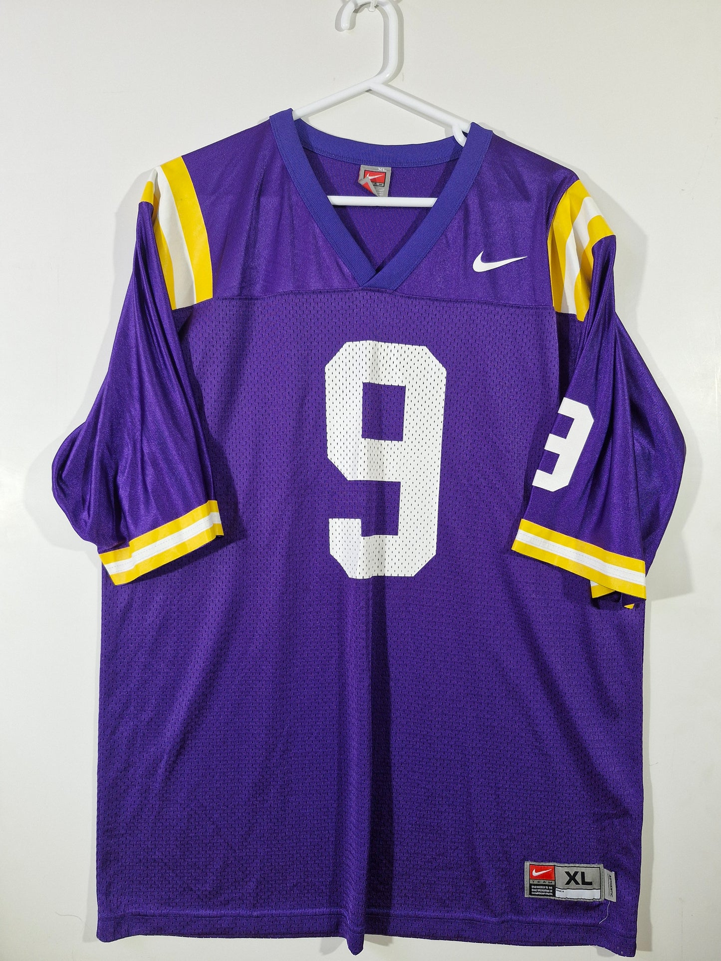 Nike Vintage Graphic T-Shirt - Purple & Gold Size - Men's Oversized XL