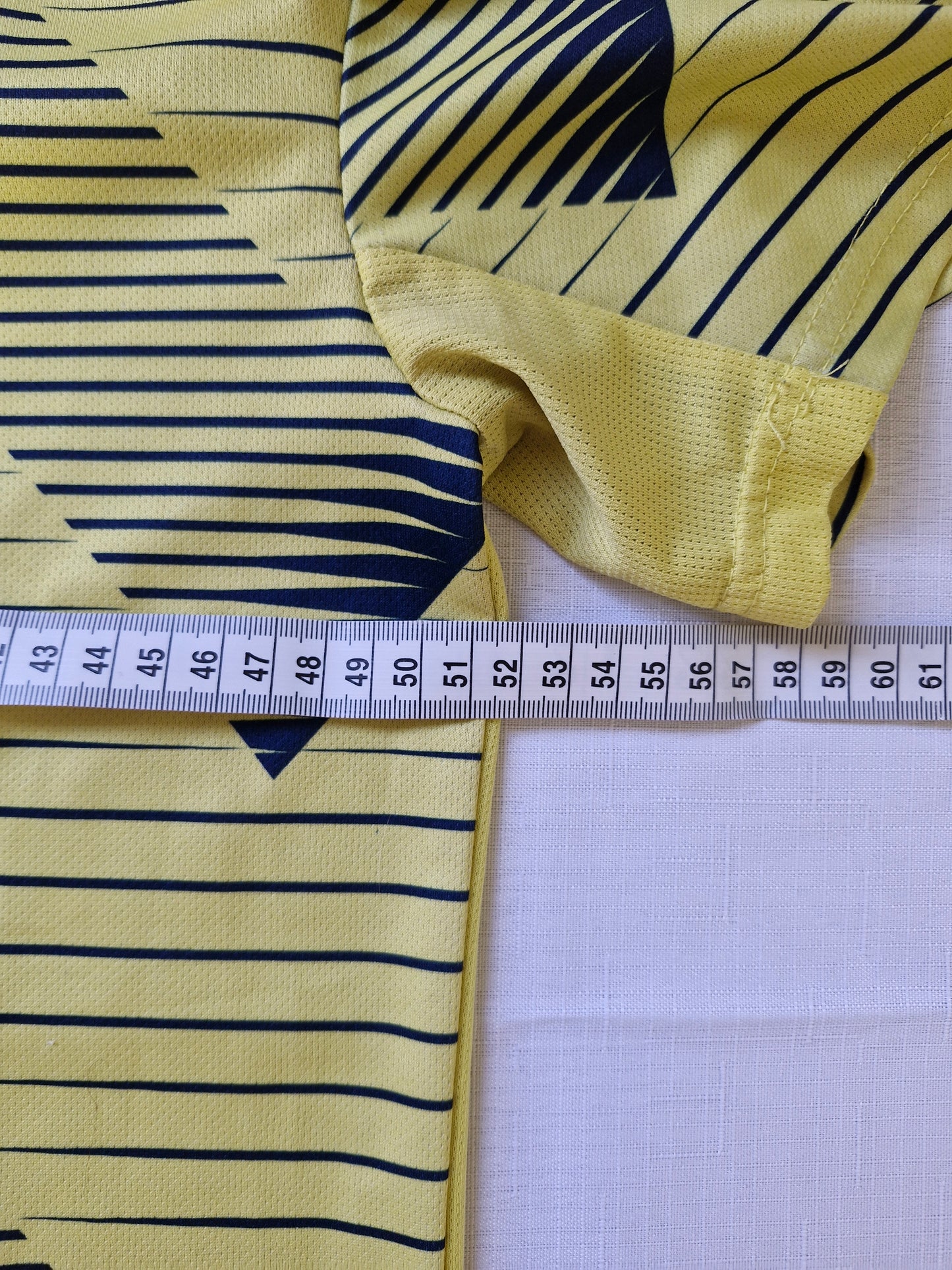 Adidas Vintage Graphic T-Shirt - Yellow & Black Size - Men's Medium