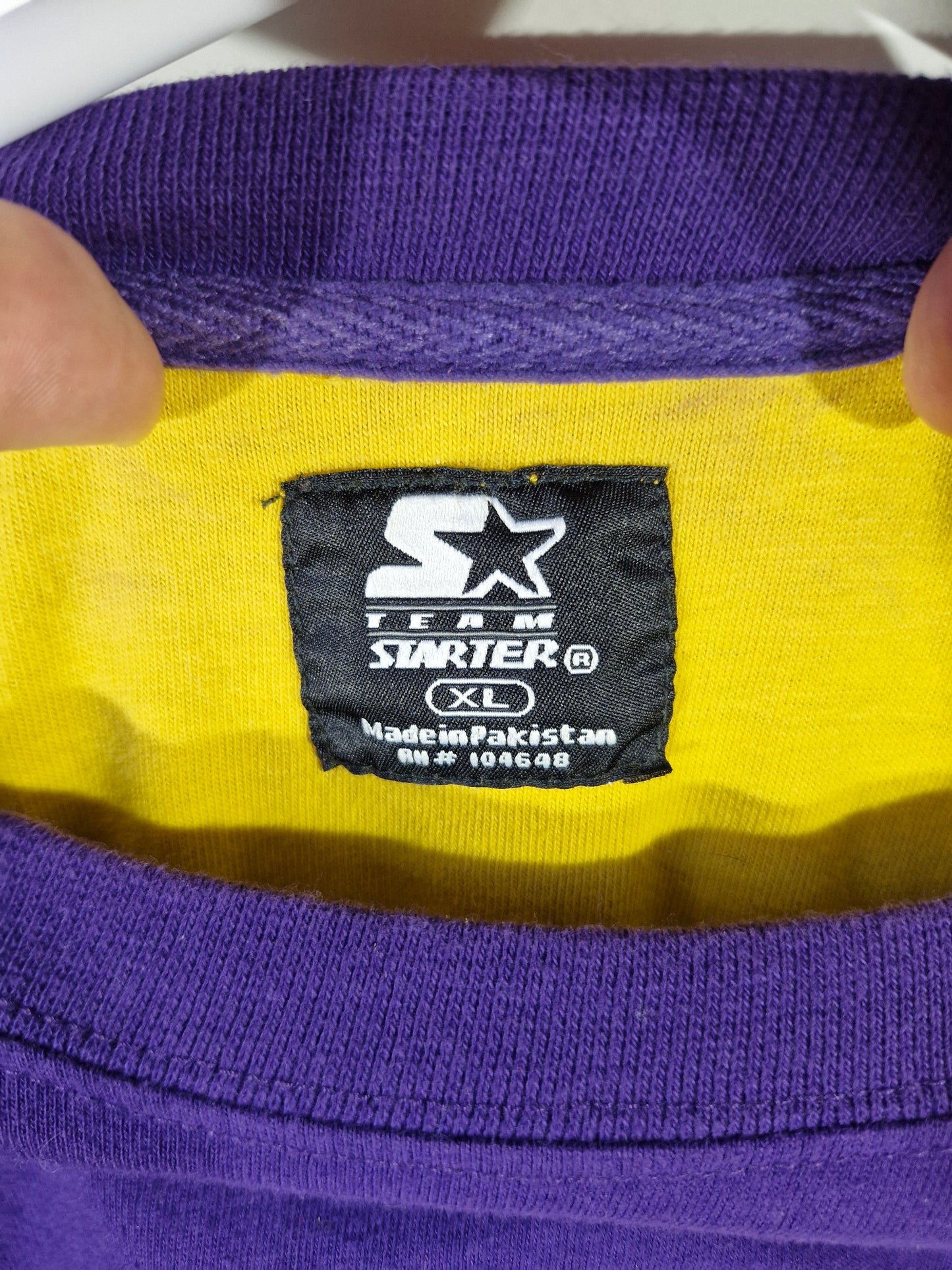 Starter Team Vintage Graphic T-Shirt - Purple & Yellow Size - Men's XL