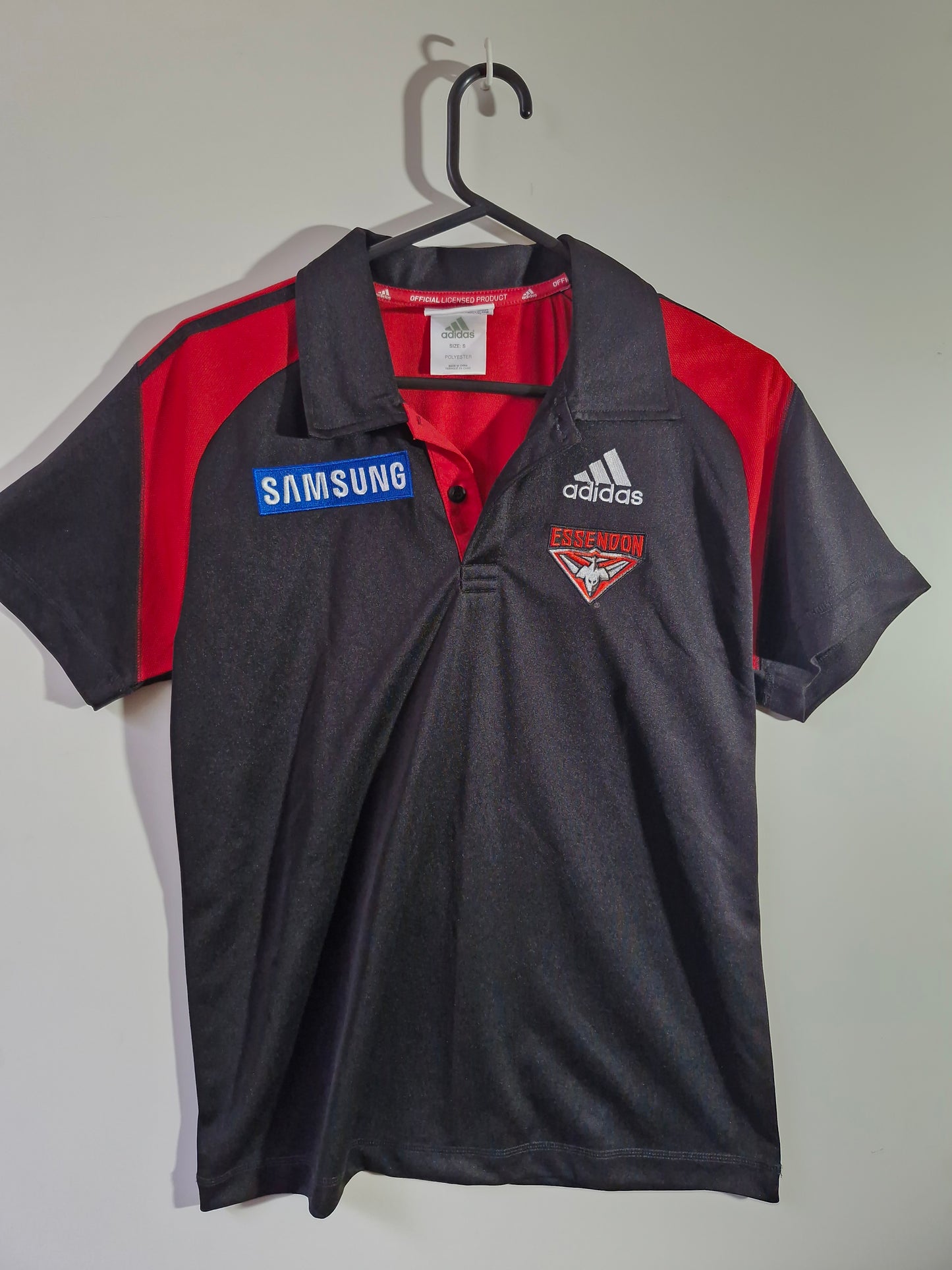 Adidas Essoden Athletic T-Shirt - Black & Red - Size Men's Small