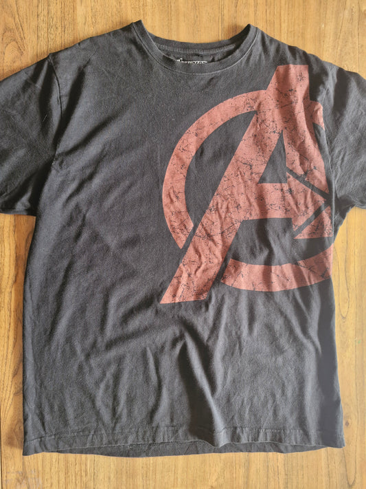 Marvel Avengers Logo T-Shirt – Black – Size XXXL